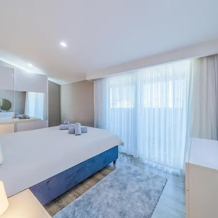 Central With Shared Pool In Muratpasa Apartman Antalya