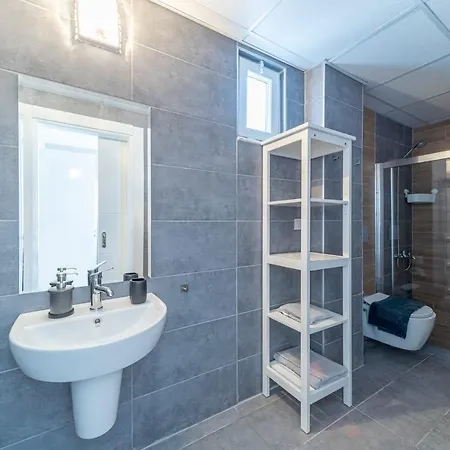 Central With Shared Pool In Muratpasa * Antalya